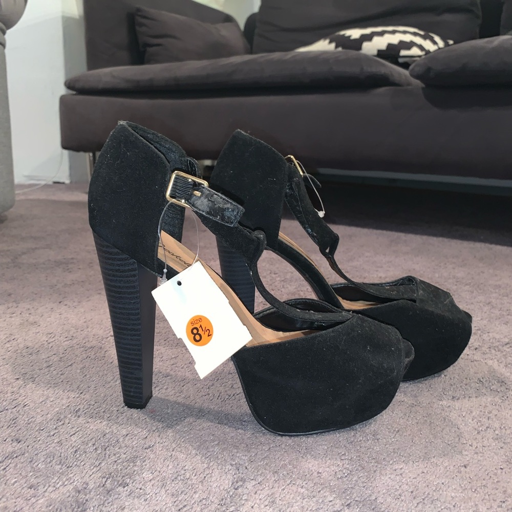 Suede maryjane shoes